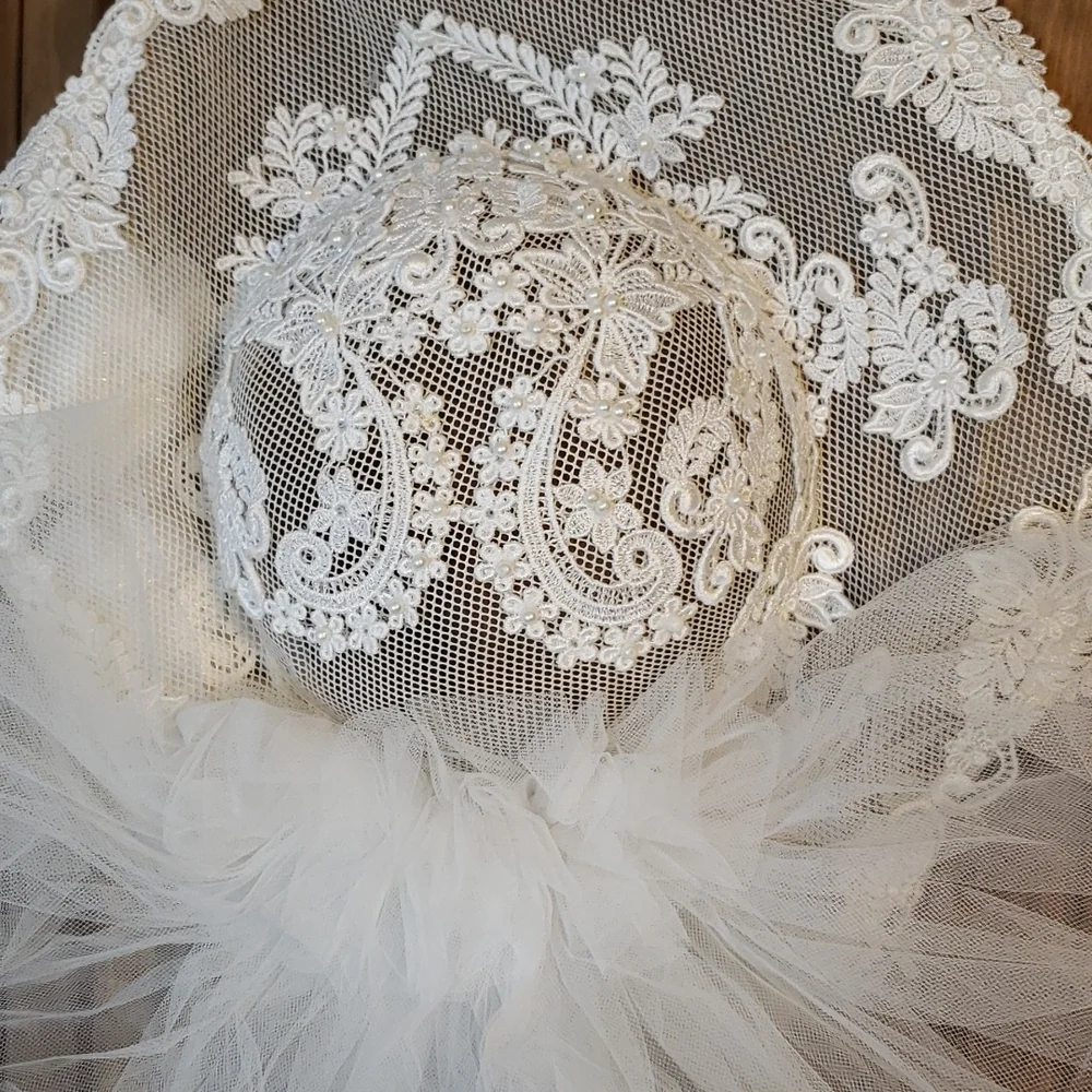 Vintage Appliqued Lace Wedding Hat
